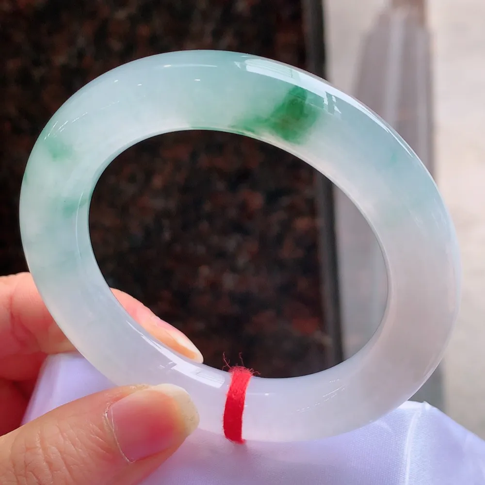 圆条冰玻飘花 无瑕 尺寸:55.7/11.7/12.2 胶感十足