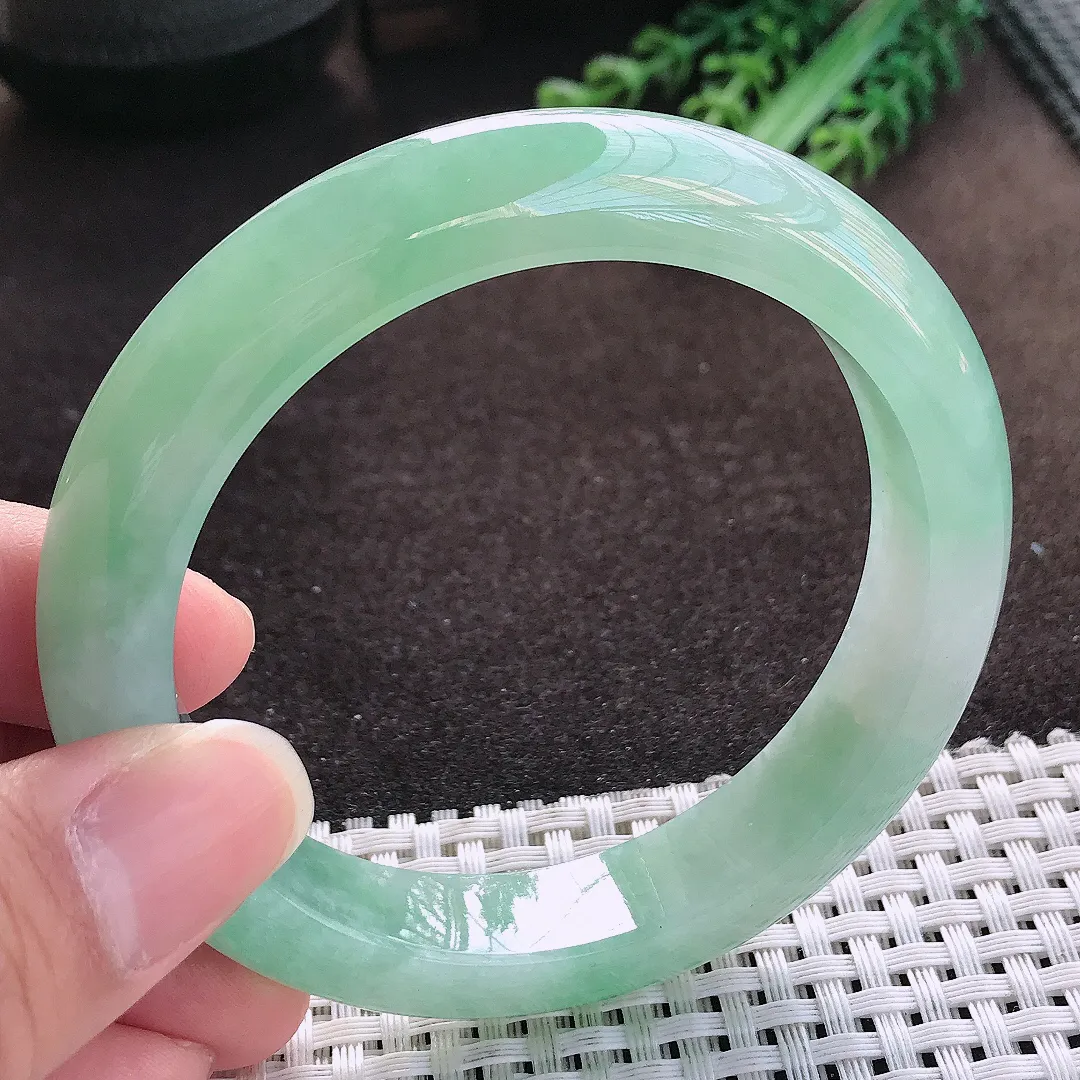 天然a货翡翠58.8/12.3/9.1老坑冰胶果冻冰晴绿手镯宽边玉手镯