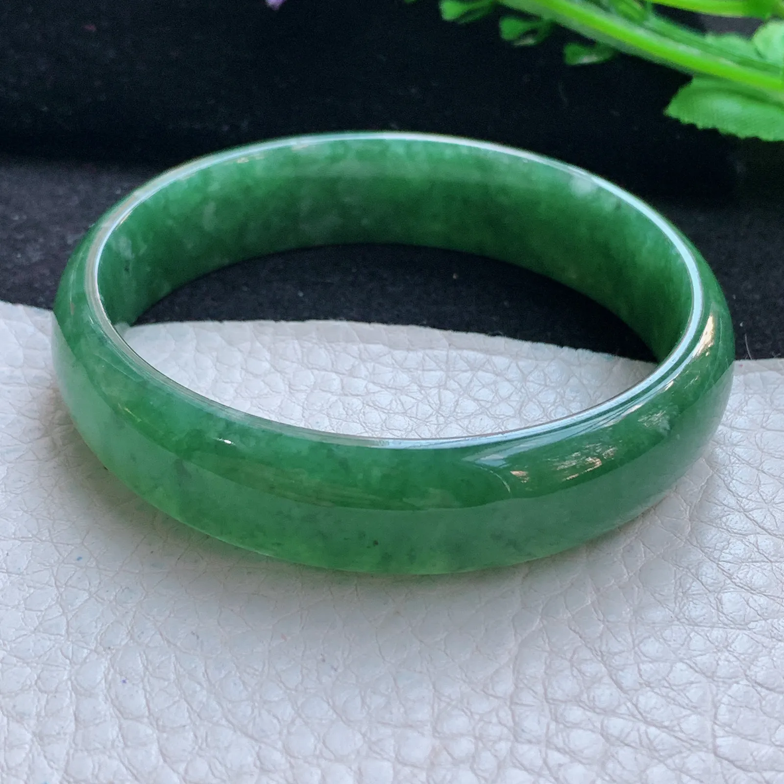 n自然光59*14*9.3平安镯 天然缅甸翡翠满绿高档宽边玉手镯 玉手环