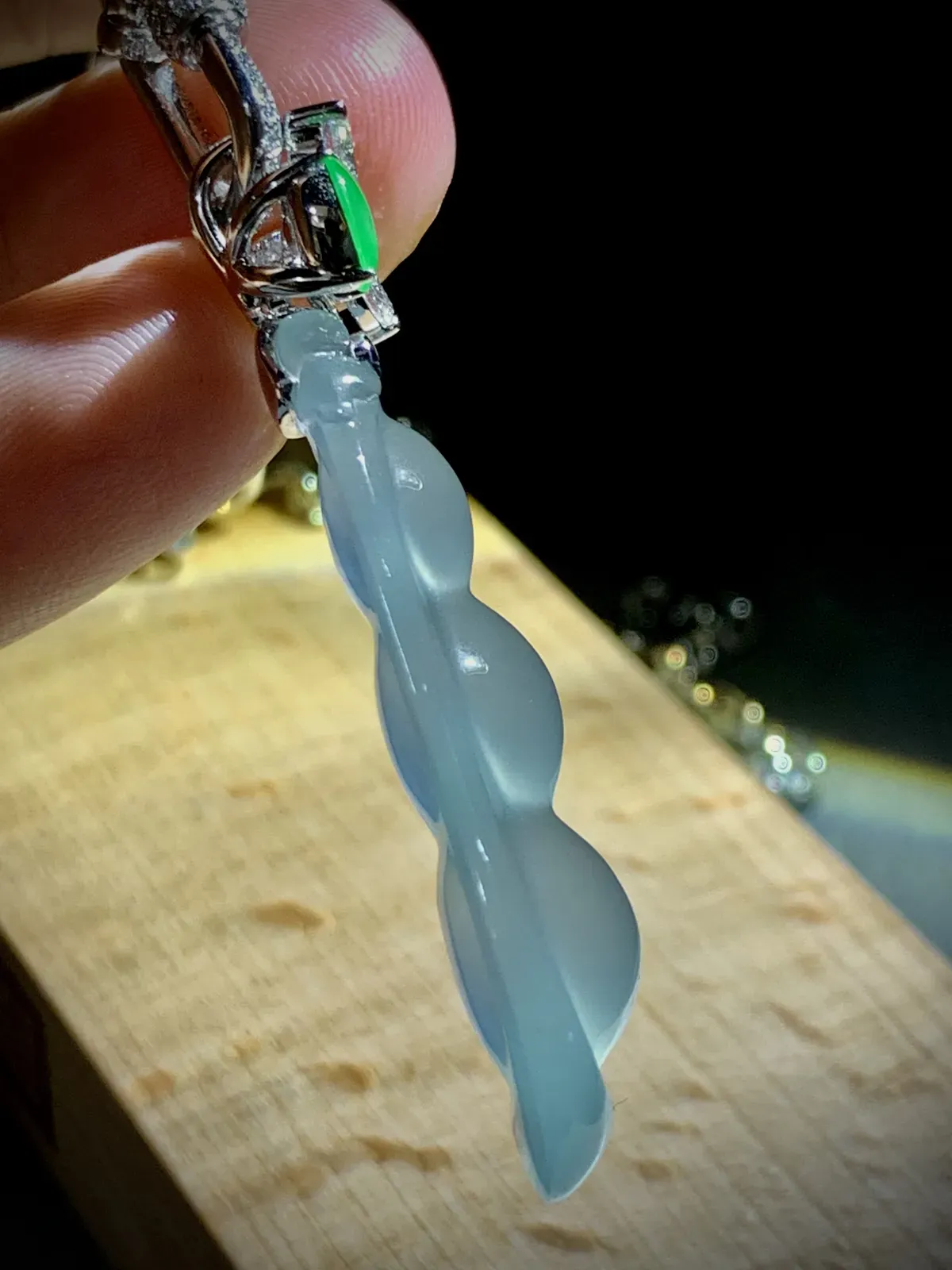 高质量四季平安豆子，裸石39.5-17-8.2mm，
9.42g，18K金，南非钻，不配图链