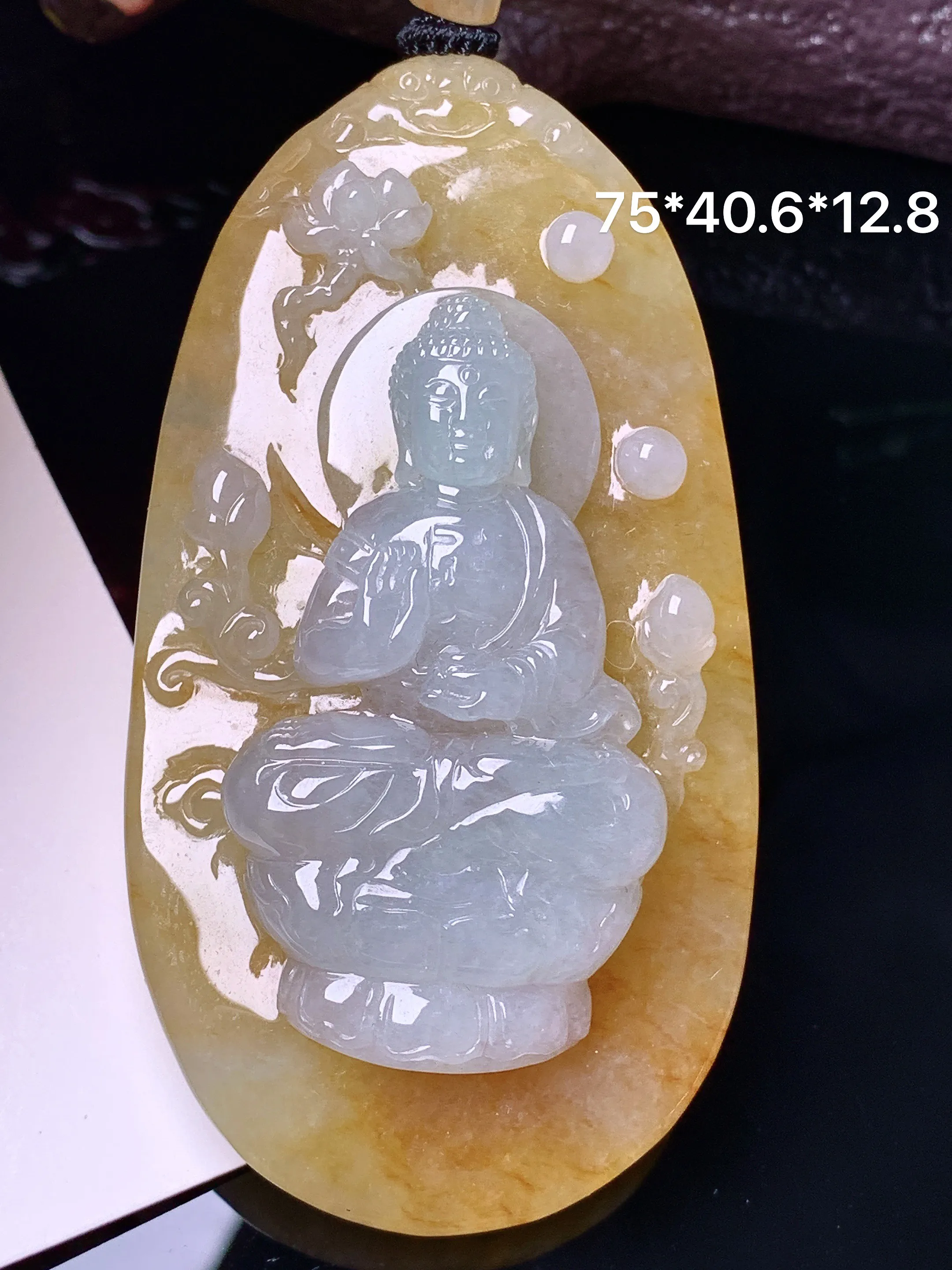 黄翡观音吊坠 玉质细腻 色泽清新艳丽 整体尺寸75*40.6*12.8