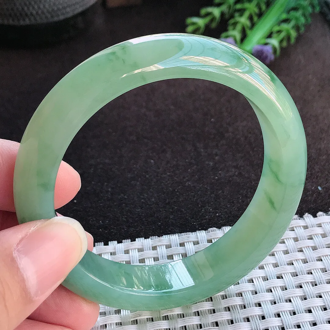 天然a货翡翠56.5/13.7/8.4老坑冰胶果冻飘花满绿手镯宽边玉手镯