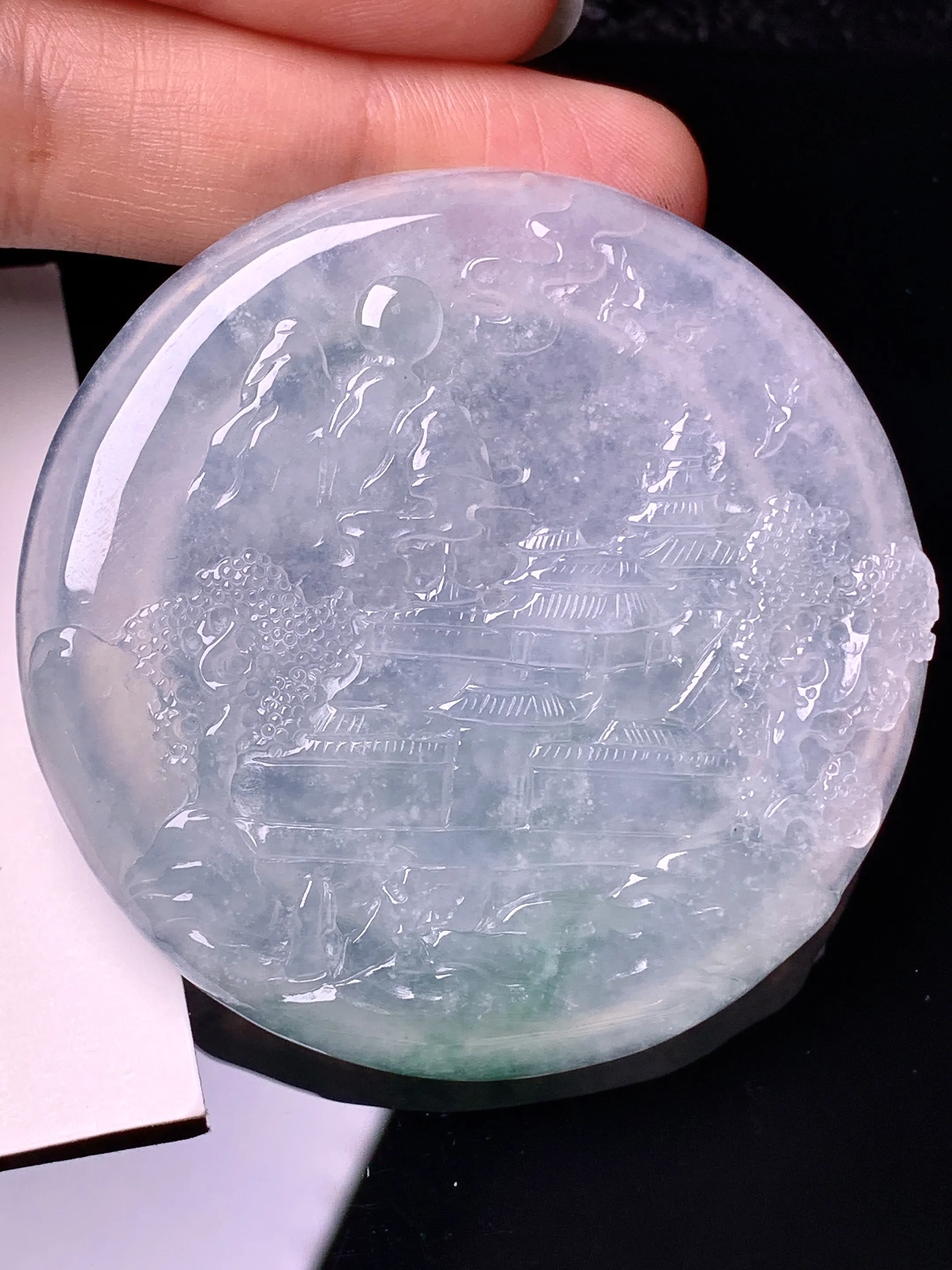 冰种飘绿山水牌子吊坠 玉质细腻 色泽清新艳丽 整体尺寸55.6*6.2