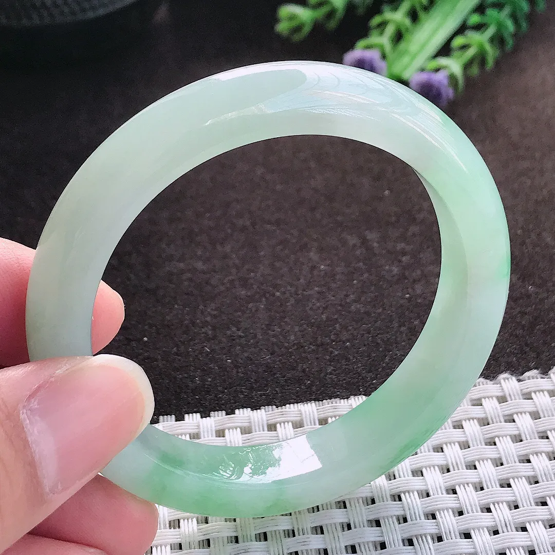 天然a货翡翠51.5/10.4/7.9老坑冰胶果冻小圈口冰晴绿手镯宽边玉手镯