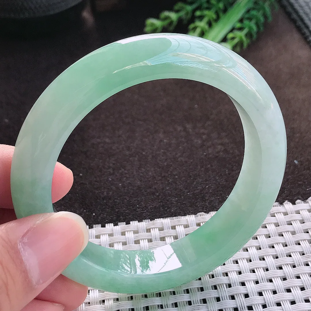 天然a货翡翠56.5/12.7/9.3老坑冰润起胶满绿甜绿手镯宽边玉手镯