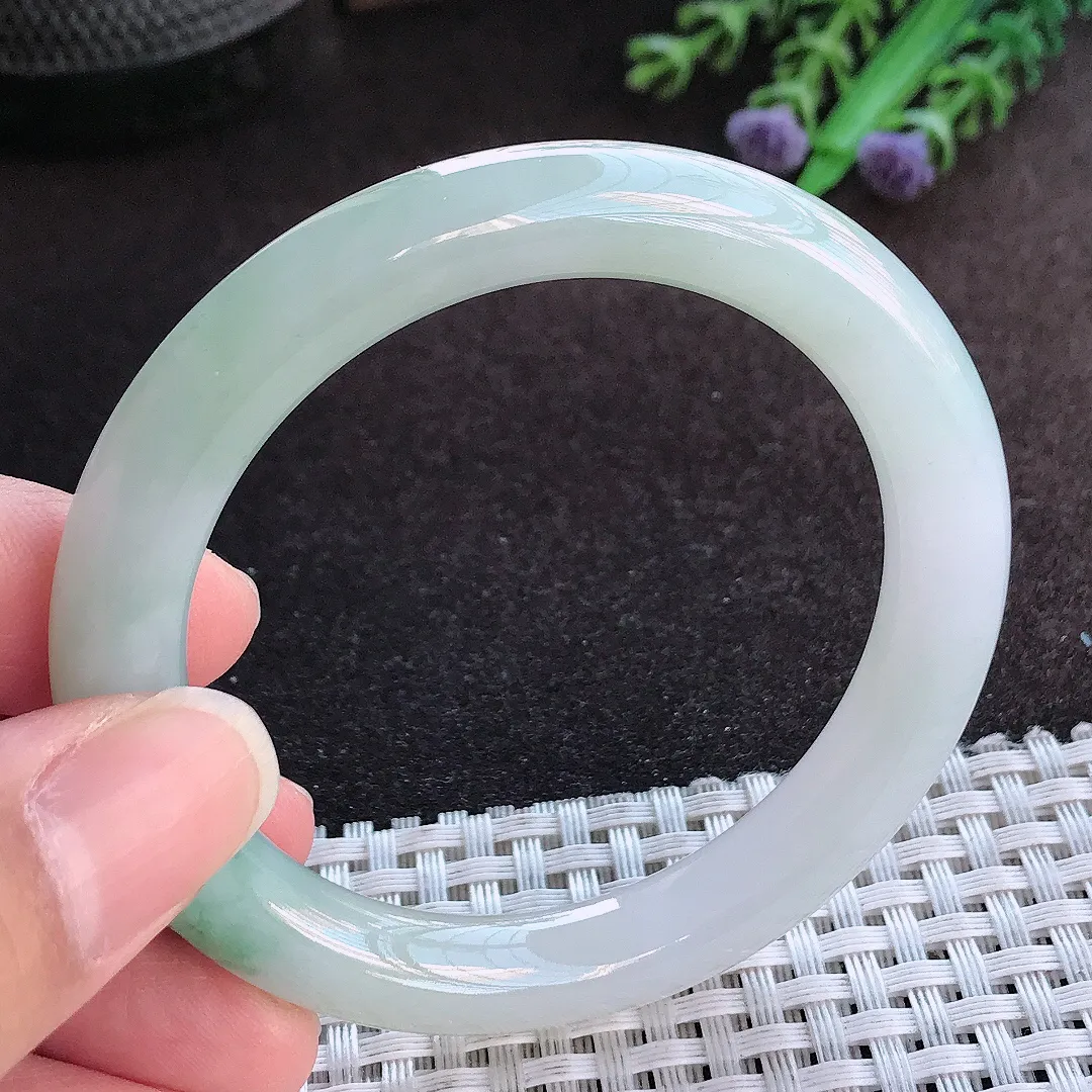 天然a货翡翠52/9老坑精美冰润飘花圆条手镯小圈口玉手镯