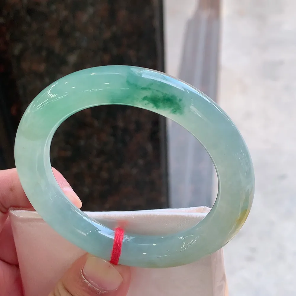 圆条冰黄翡飘花 无瑕 尺寸:57.1/11 花美 种水好