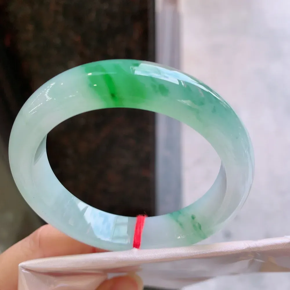 正圈高冰阳绿 无瑕 尺寸:55.7/12.8/8.8种色兼备🥰🥰