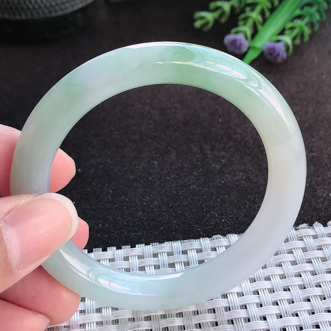 天然a货翡翠52/9老坑精美冰润飘花圆条手镯小圈口玉手镯