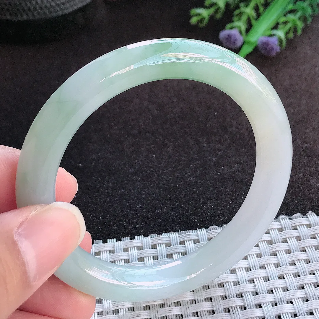 天然a货翡翠52/9老坑精美冰润飘花圆条手镯小圈口玉手镯