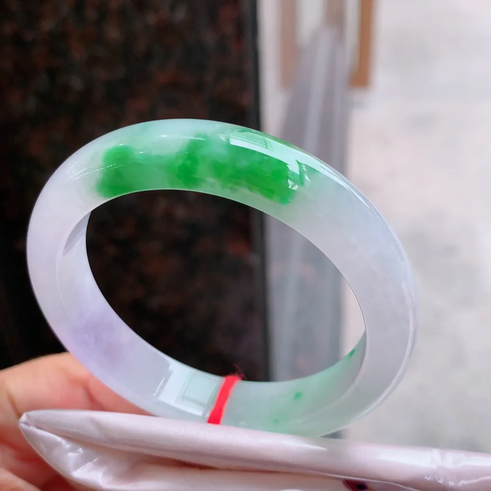 正圈高冰春彩 有紫有绿 无瑕 尺寸:53.4/11.7/8.1  种色俱佳🥰🥰