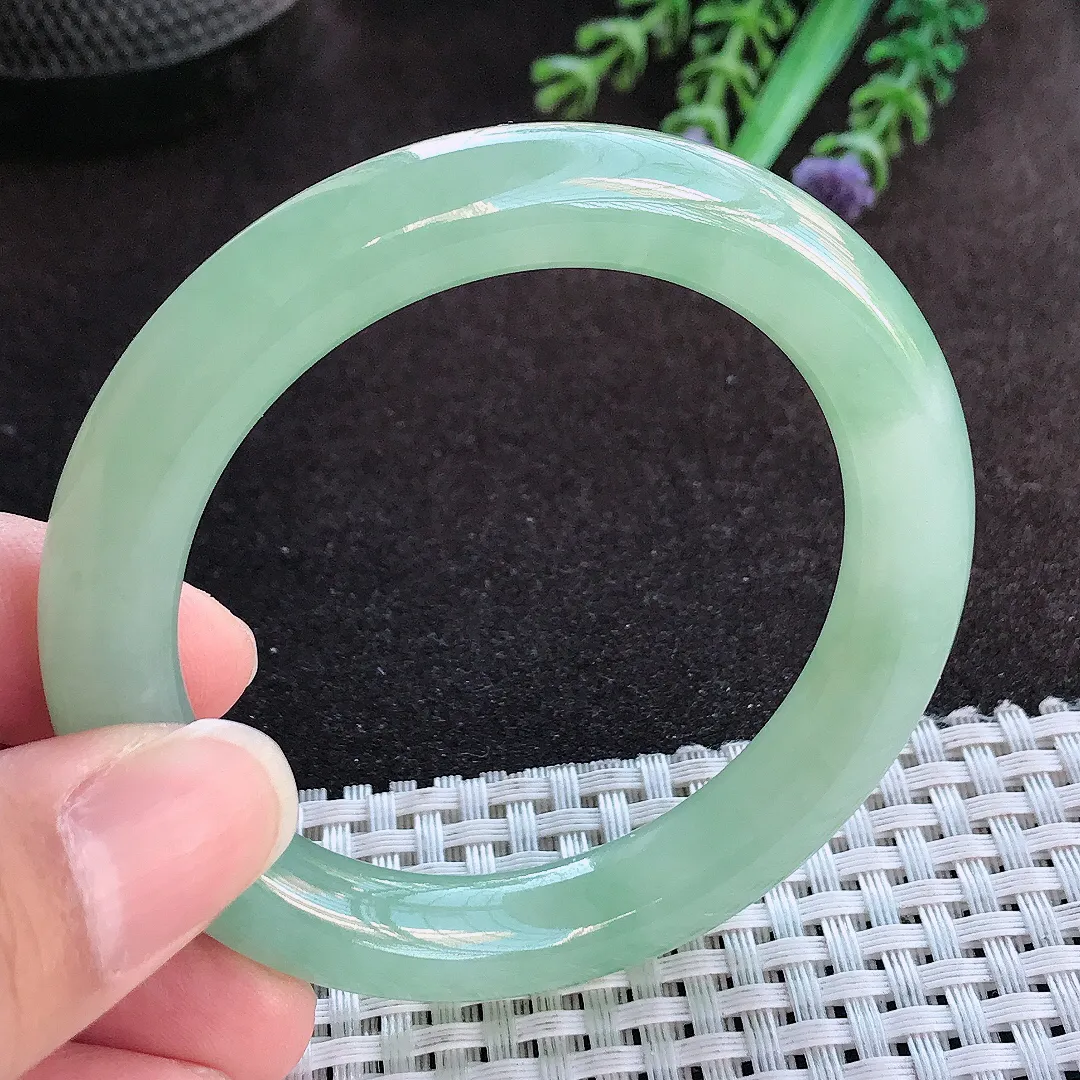 天然a货翡翠52/9.7/9.5老坑冰胶果冻甜绿满绿圆条手镯玉手镯