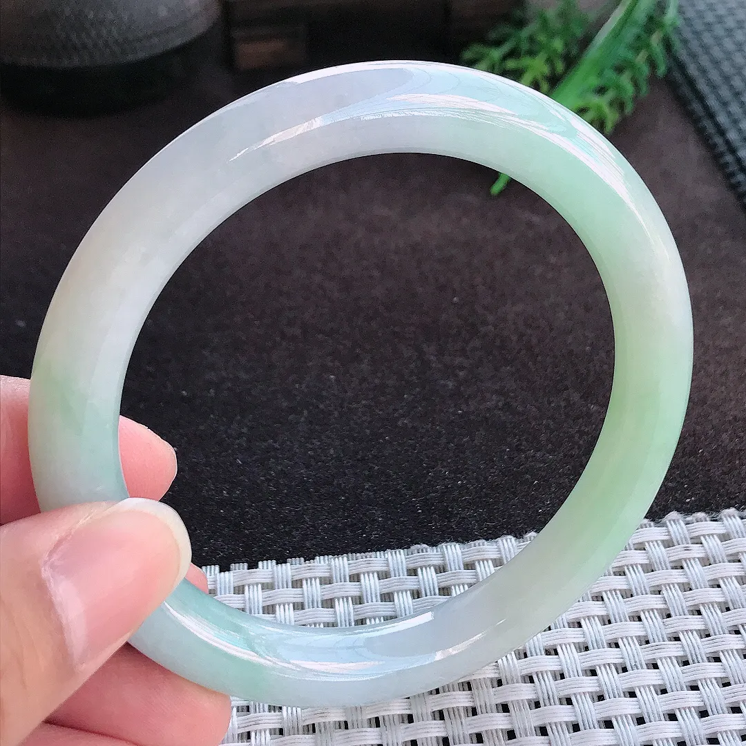 天然a货翡翠61.8/9.7/9.6老坑冰润水灵大圈口圆条手镯玉手镯