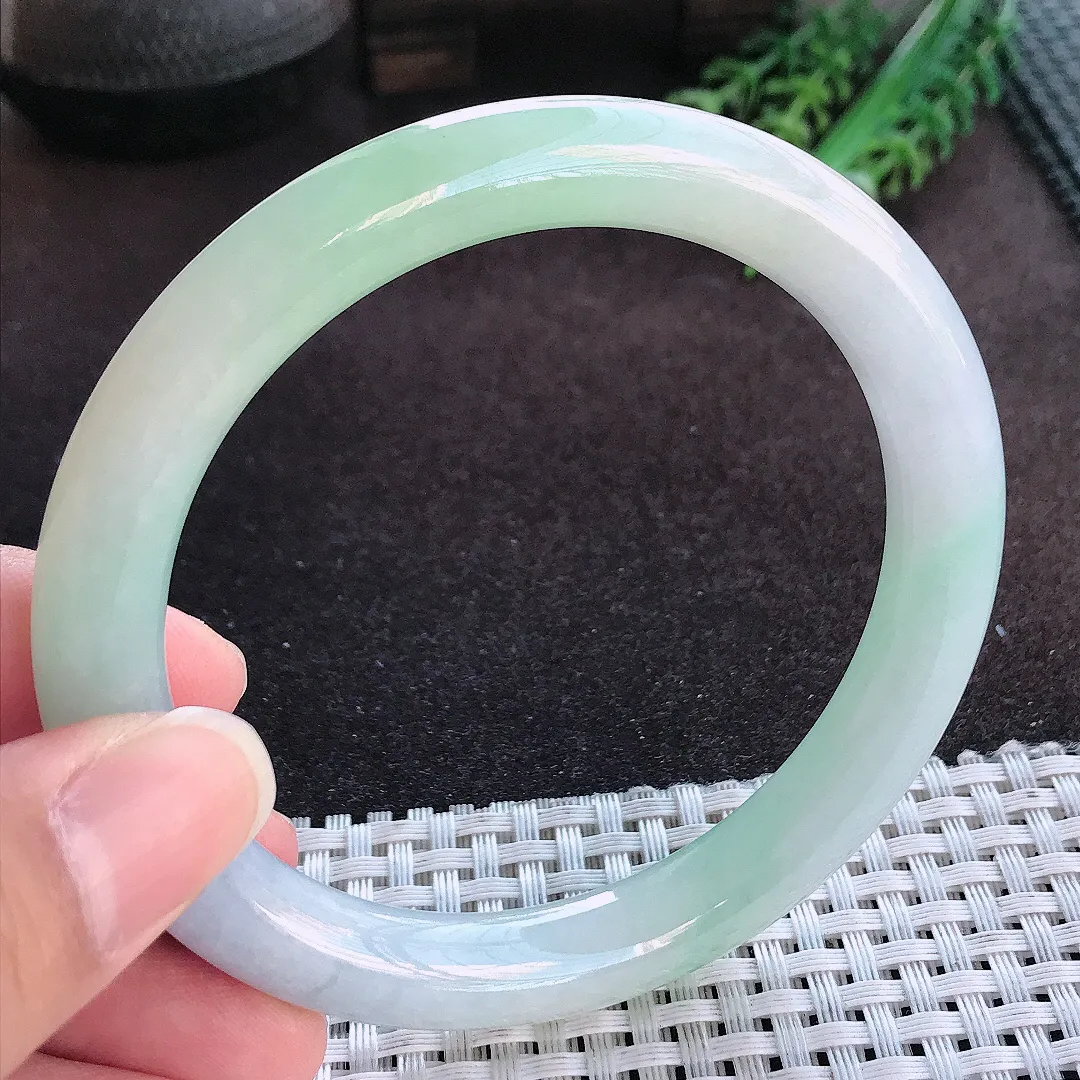 天然a货翡翠61.8/9.7/9.6老坑冰润水灵大圈口圆条手镯玉手镯