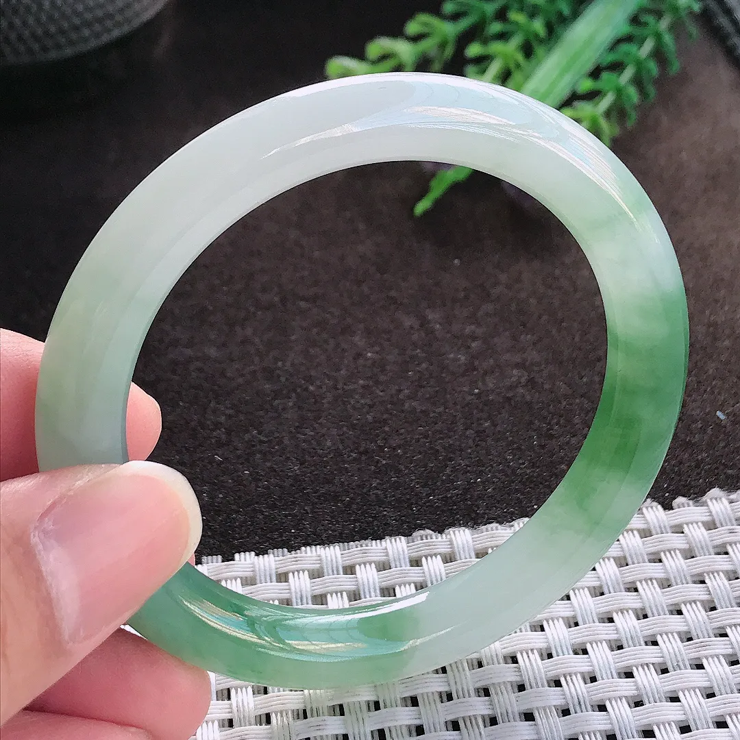 天然a货翡翠53/8.6/8.7老坑冰胶果冻冰晴绿圆条手镯玉手镯