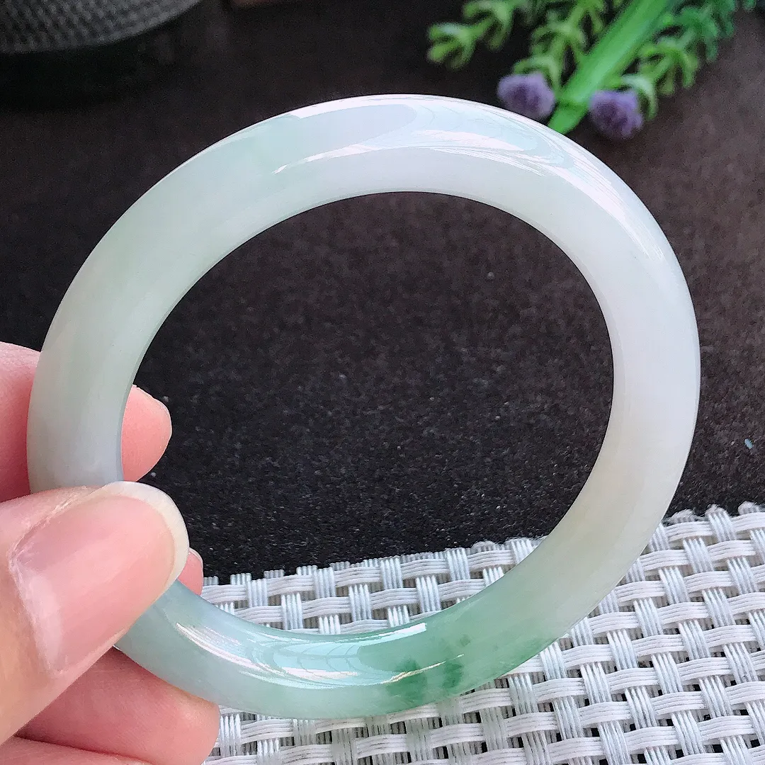 天然a货翡翠52/9老坑精美冰润飘花圆条手镯小圈口玉手镯
