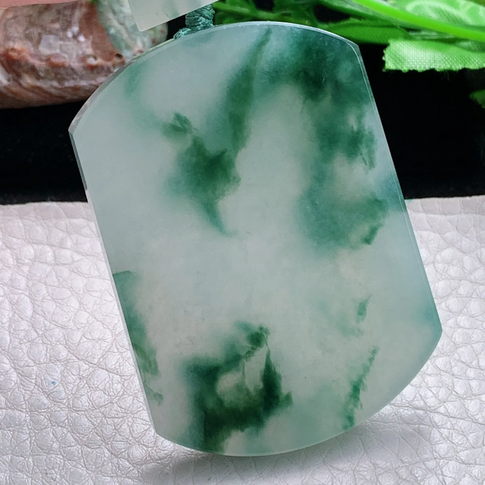 zzx自然光55*39.8*6天然缅甸翡翠冰飘花平安无事牌玉吊坠 玉挂件