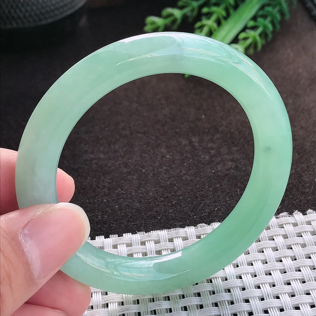 天然a货翡翠52/9.6/9.3老坑冰胶果冻冰晴满绿圆条手镯甜绿玉手镯