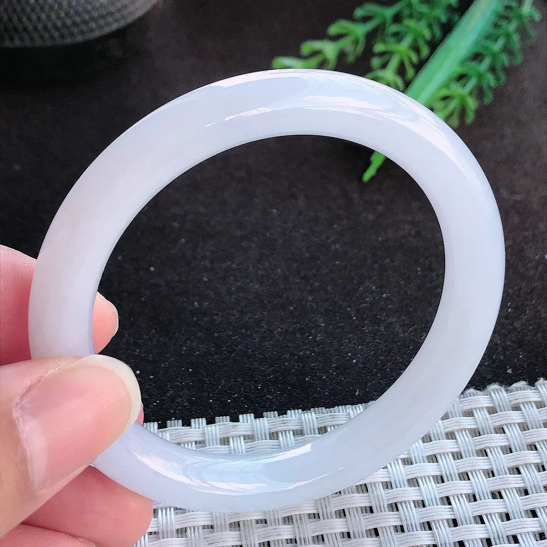 天然a货翡翠52.5/9.2/8.5老坑冰润起胶月光白圆条手镯玉手镯