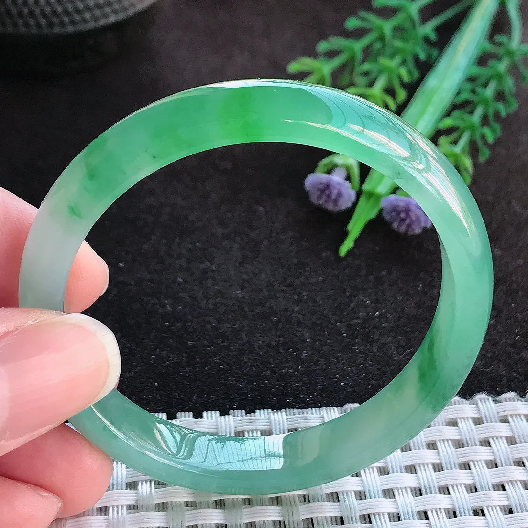 天然a货翡翠50.5/9.3/5.9老坑冰胶果冻冰阳绿手镯宽边小圈口玉手镯