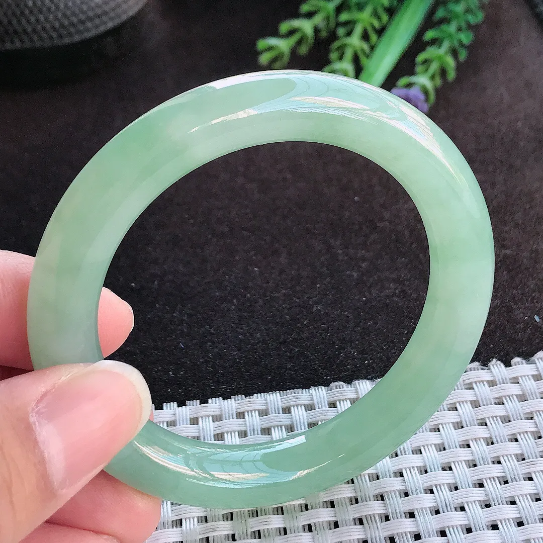 天然a货翡翠52/9.7/9.5老坑冰胶果冻甜绿满绿圆条手镯玉手镯