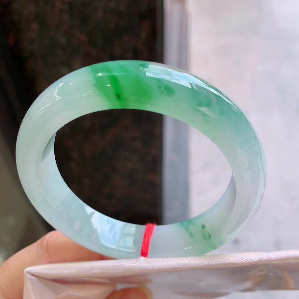 正圈高冰阳绿 无瑕 尺寸:55.7/12.8/8.8种色兼备🥰🥰