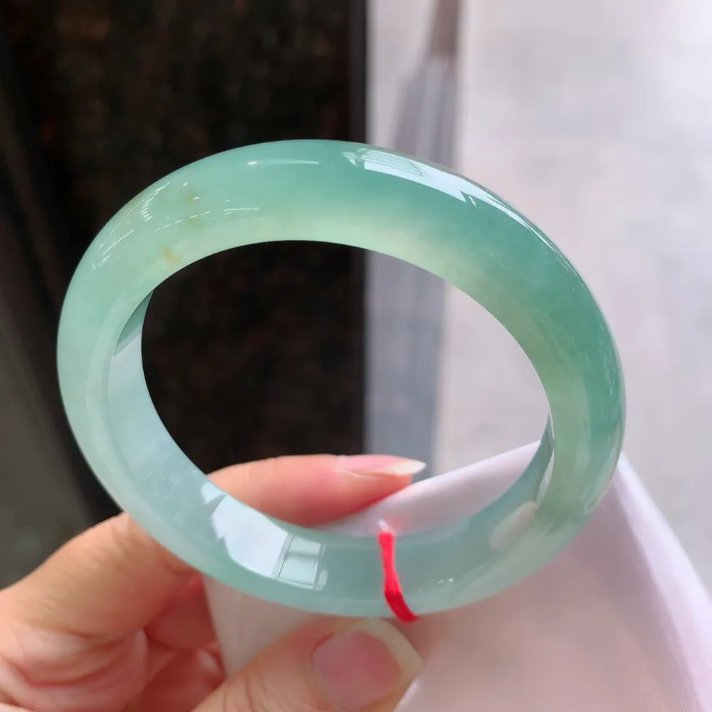 正圈高冰绿洒金 无瑕 尺寸:57.3/12/8.7 种色兼备🥰🥰