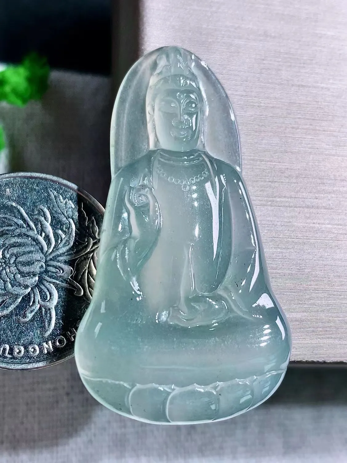 冰种观音吊坠 ，尺寸 45/25/4.6，性价比推荐，细腻水润q33