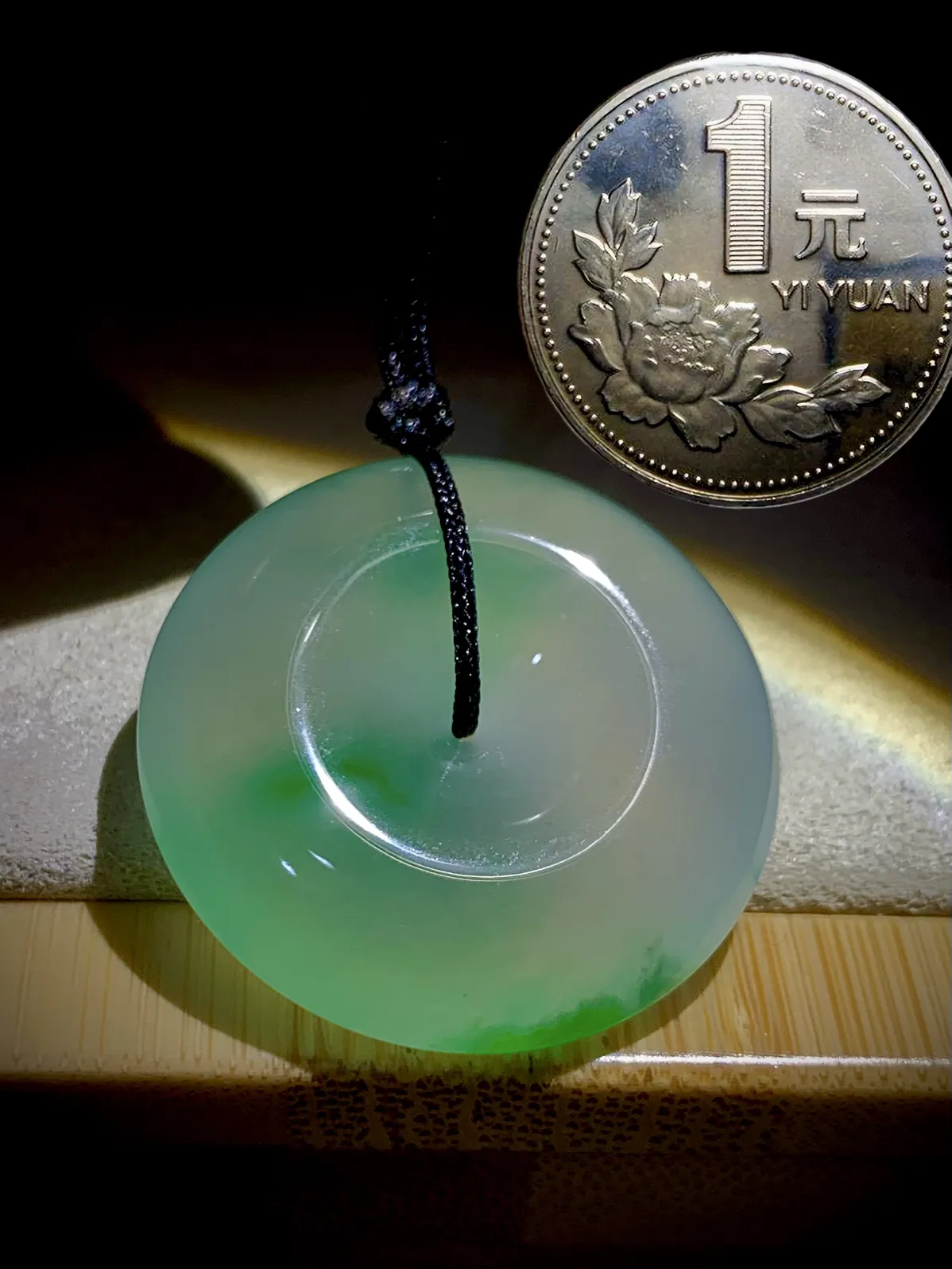 绿花平安扣子，30-7mm，