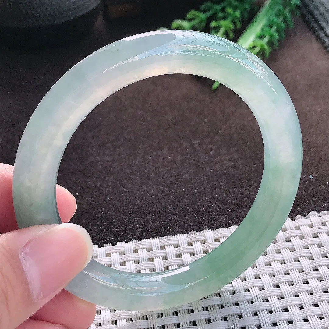 天然a货翡翠55/9.4/9.8老坑冰胶果冻冰飘花圆条手镯玉手镯