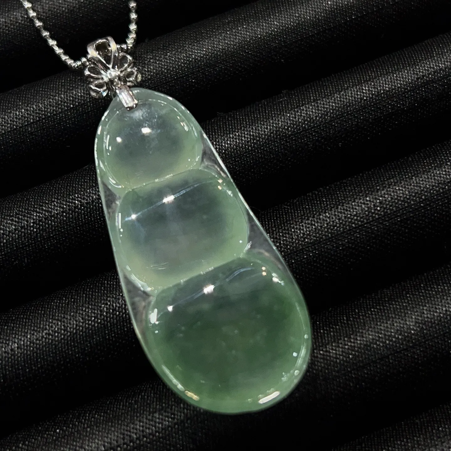 冰晴底福豆吊坠 尺寸53.3-19.5-8毫米