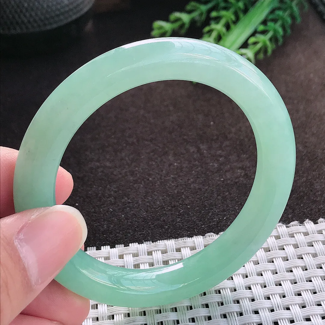 天然a货翡翠52/9.6/9.3老坑冰胶果冻冰晴满绿圆条手镯甜绿玉手镯