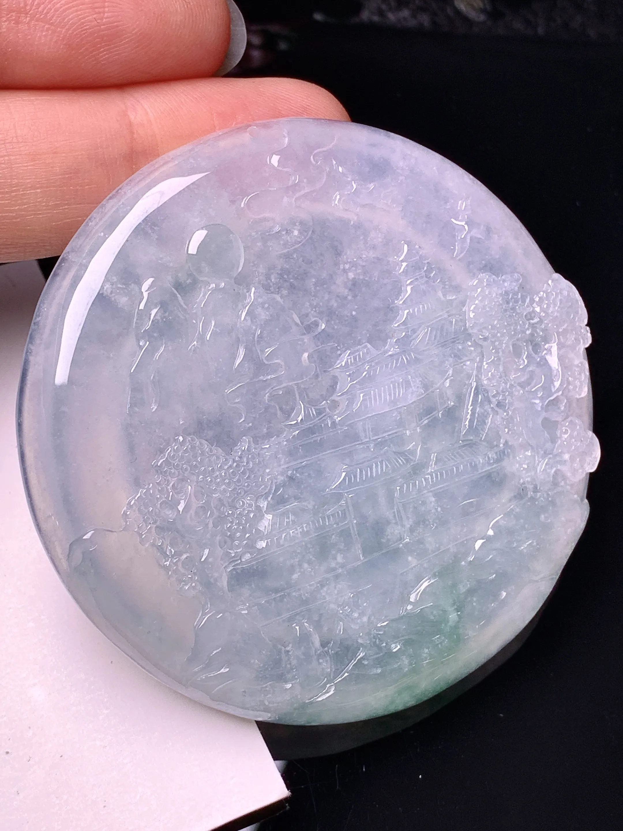 冰种飘绿山水牌子吊坠 玉质细腻 色泽清新艳丽 整体尺寸55.6*6.2