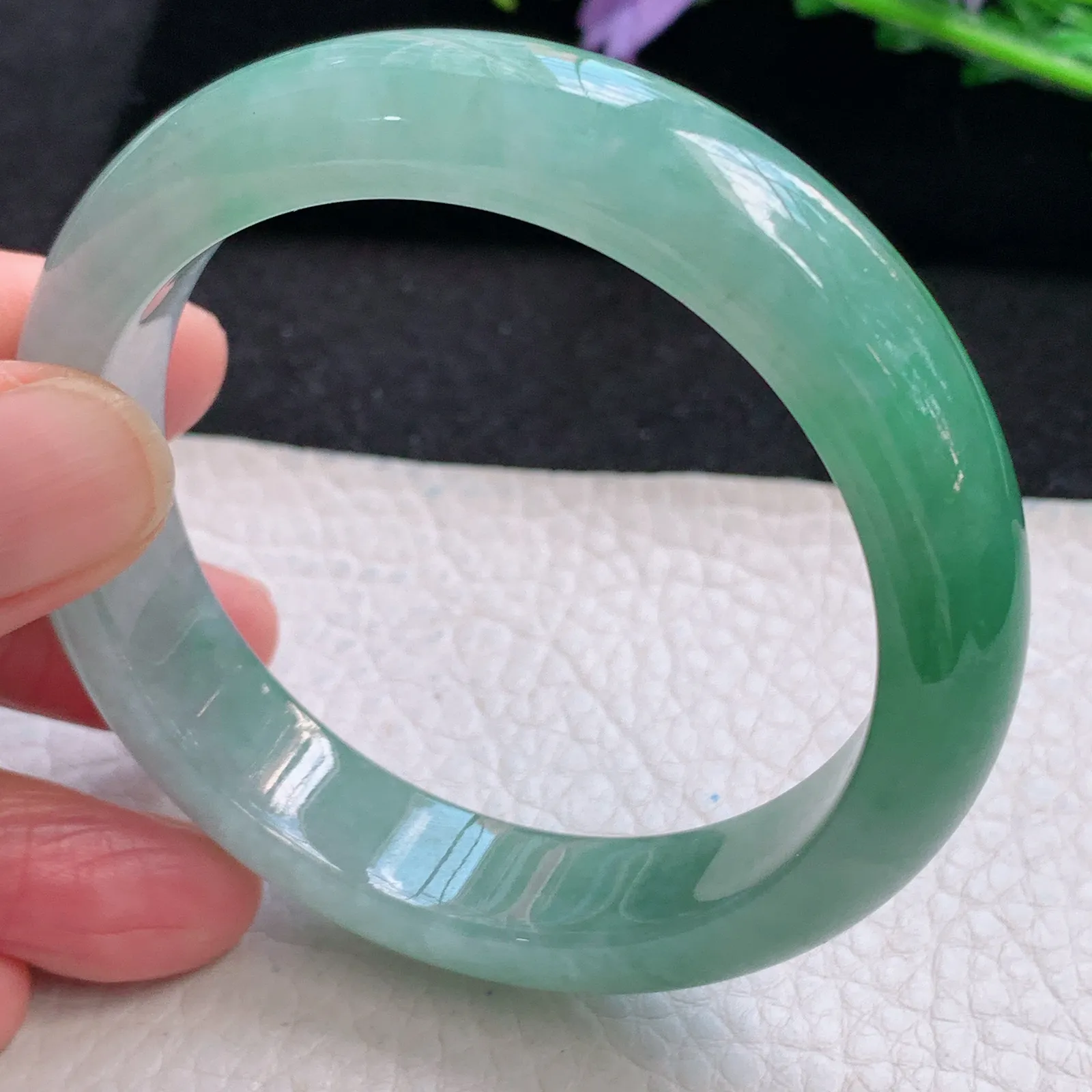 xh自然光54.5*13*8招财镯 缅甸翡翠冰胶半山水宽边玉手镯 平安镯