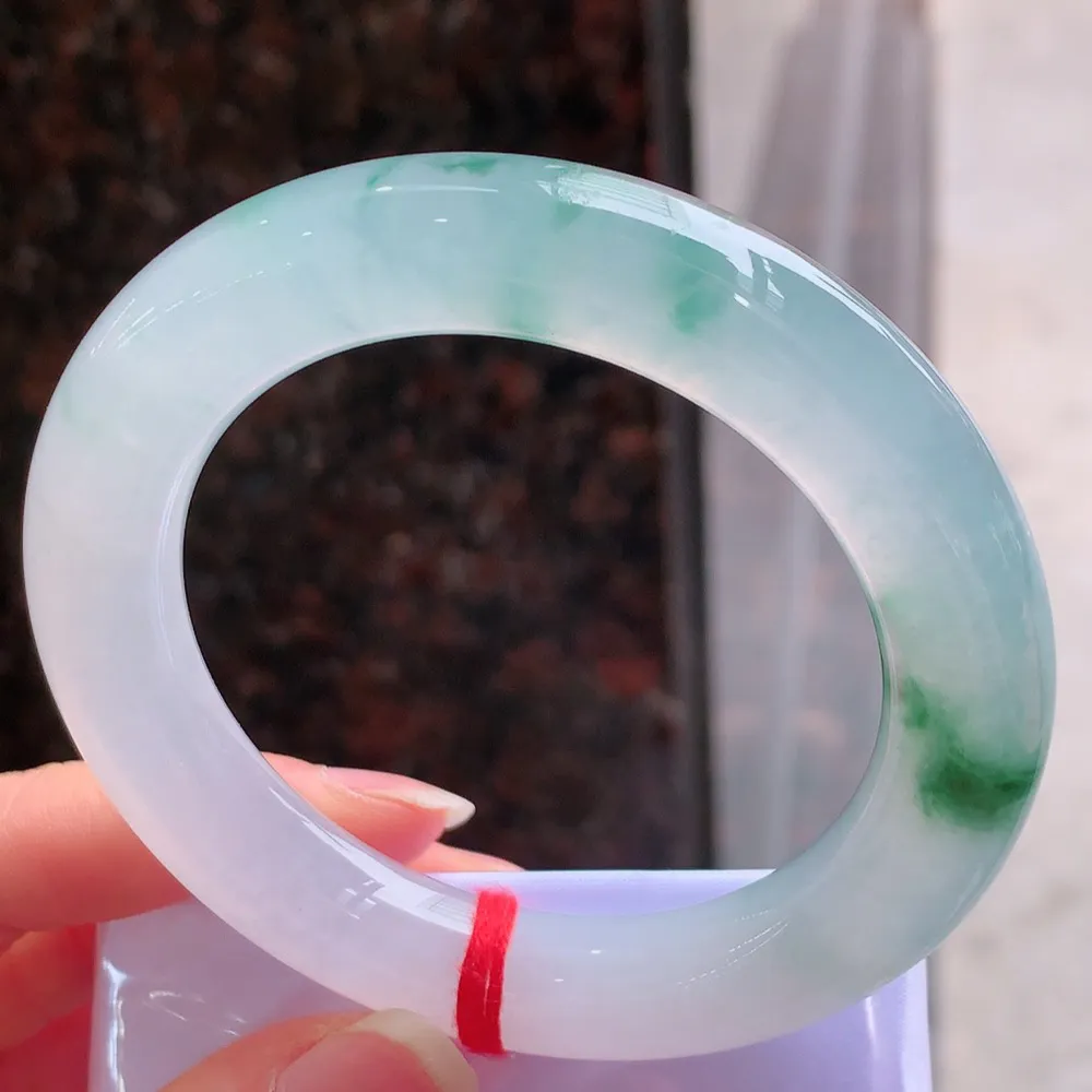 圆条冰玻飘花 无瑕 尺寸:55.7/11.7/12.2 胶感十足