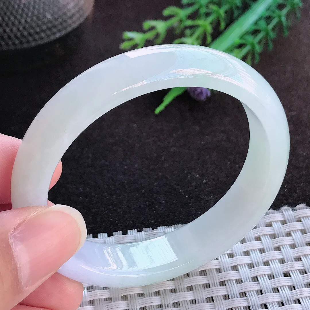 天然a货翡翠52.5/47/13.1/7.1老坑秀气冰润贵妃手镯宽边玉手镯