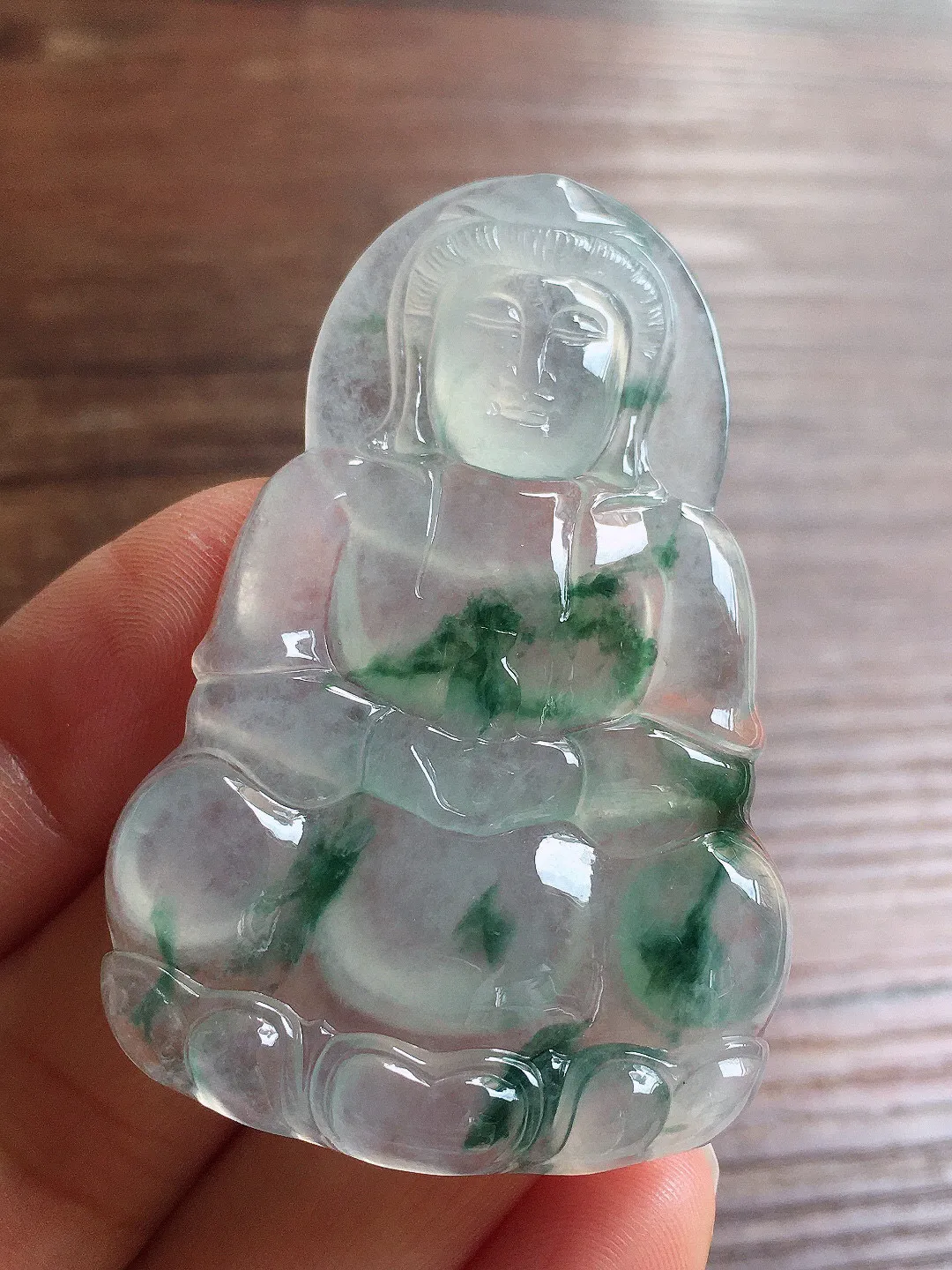 冰飘花观音，冰润细腻，品相好，种水足 尺寸57*36.8*5