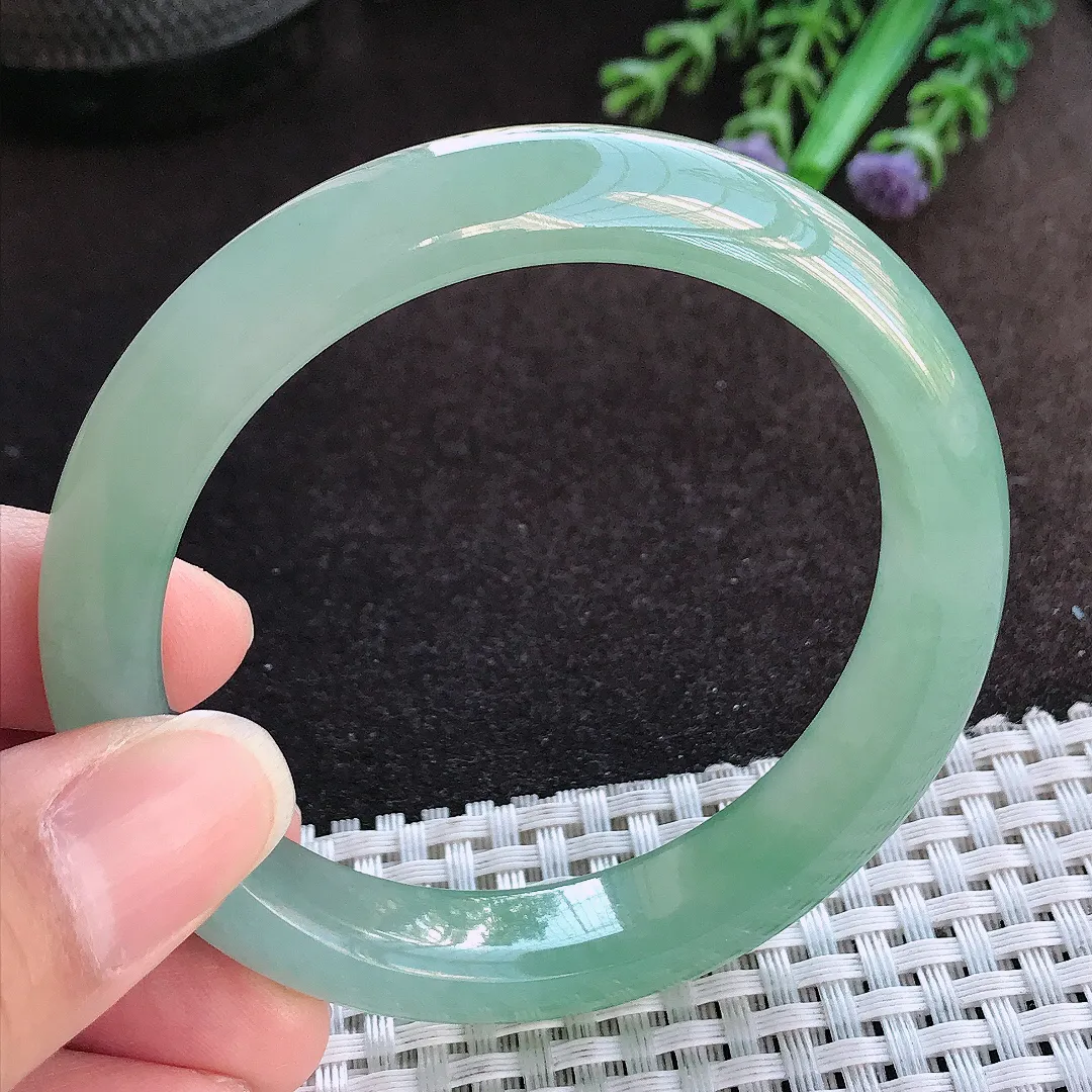 天然a货翡翠56.3/11.9/8.4老坑冰胶果冻胶满绿手镯宽边玉手镯