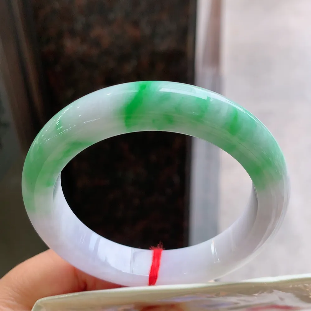 正圈冰糯春彩 无瑕 尺寸:58.5/12.4/9.7 色好