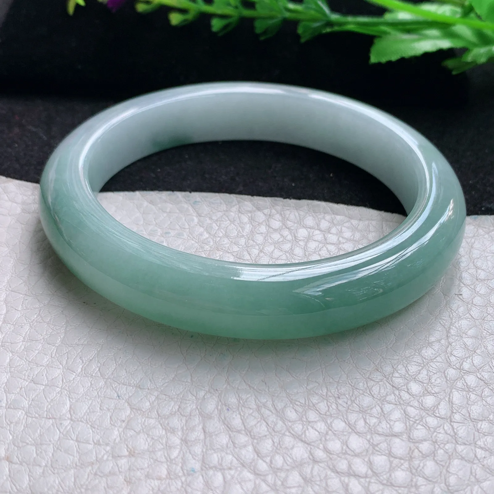 yh大圈口561*12*9平安镯 缅甸翡翠a货玉手镯飘花宽边珠宝玉手环