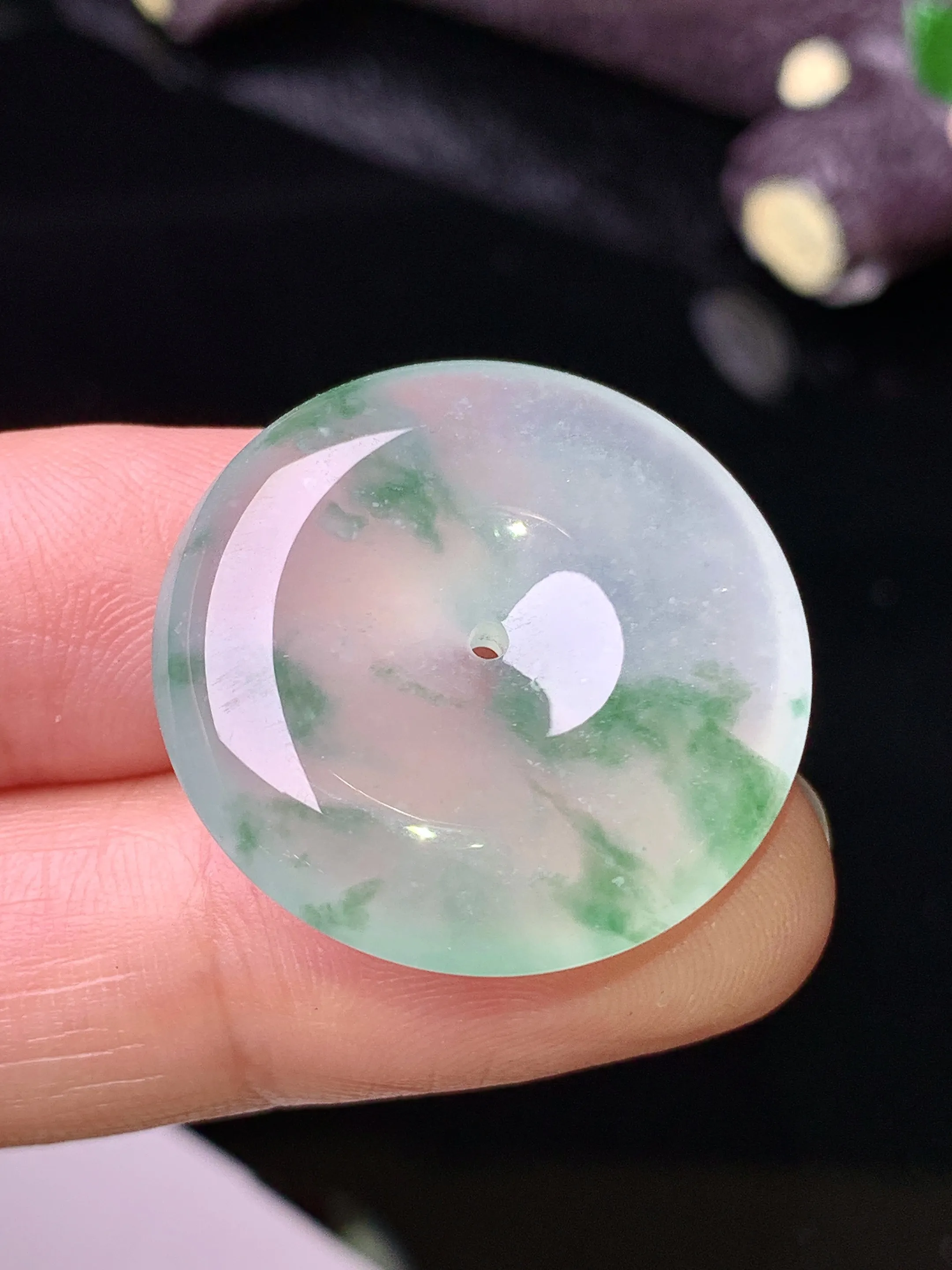 冰种平安扣吊坠 玉质细腻 色泽清新艳丽 整体尺寸25.5*6.2