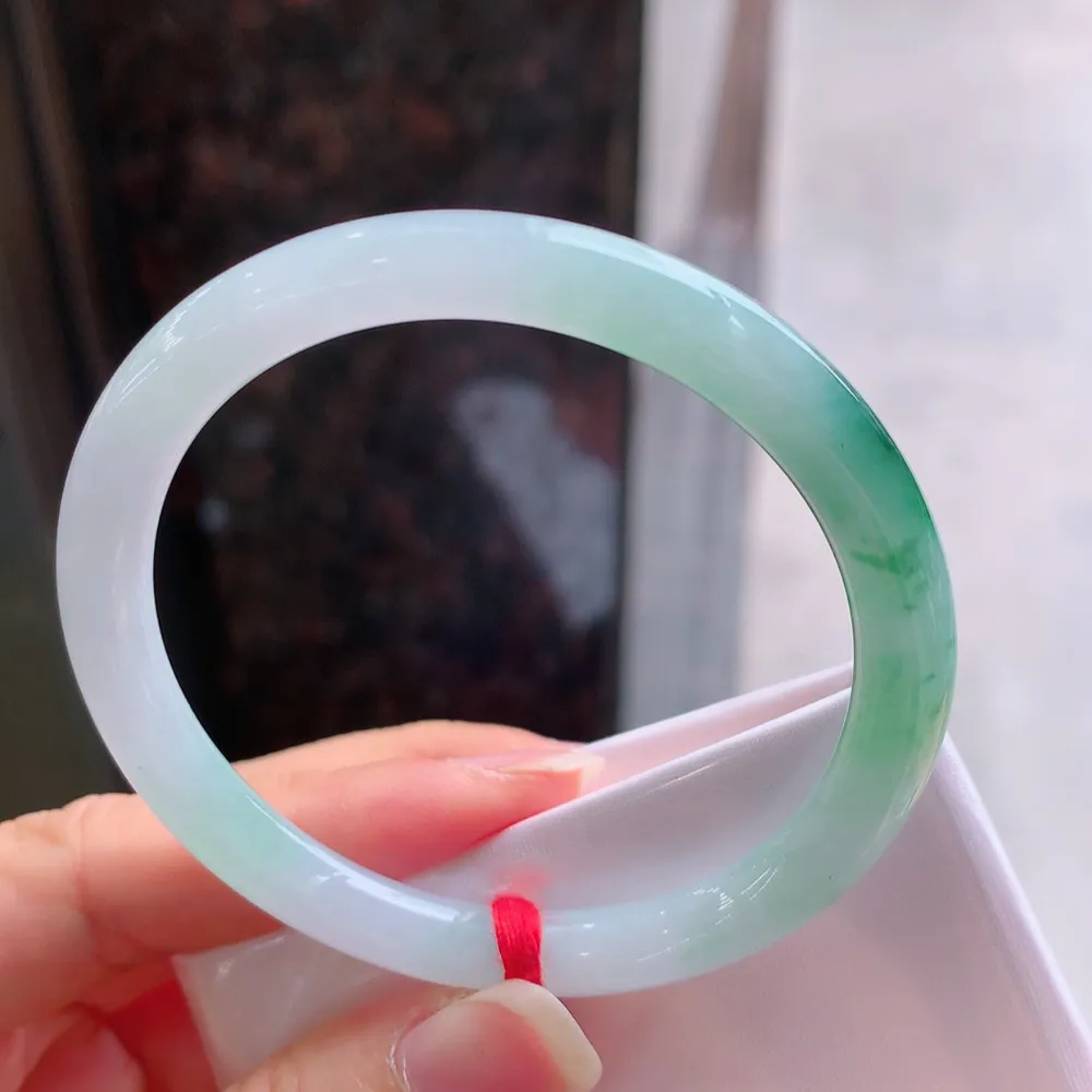 圆条冰春彩 无瑕 尺寸:53.7/7.1 超美