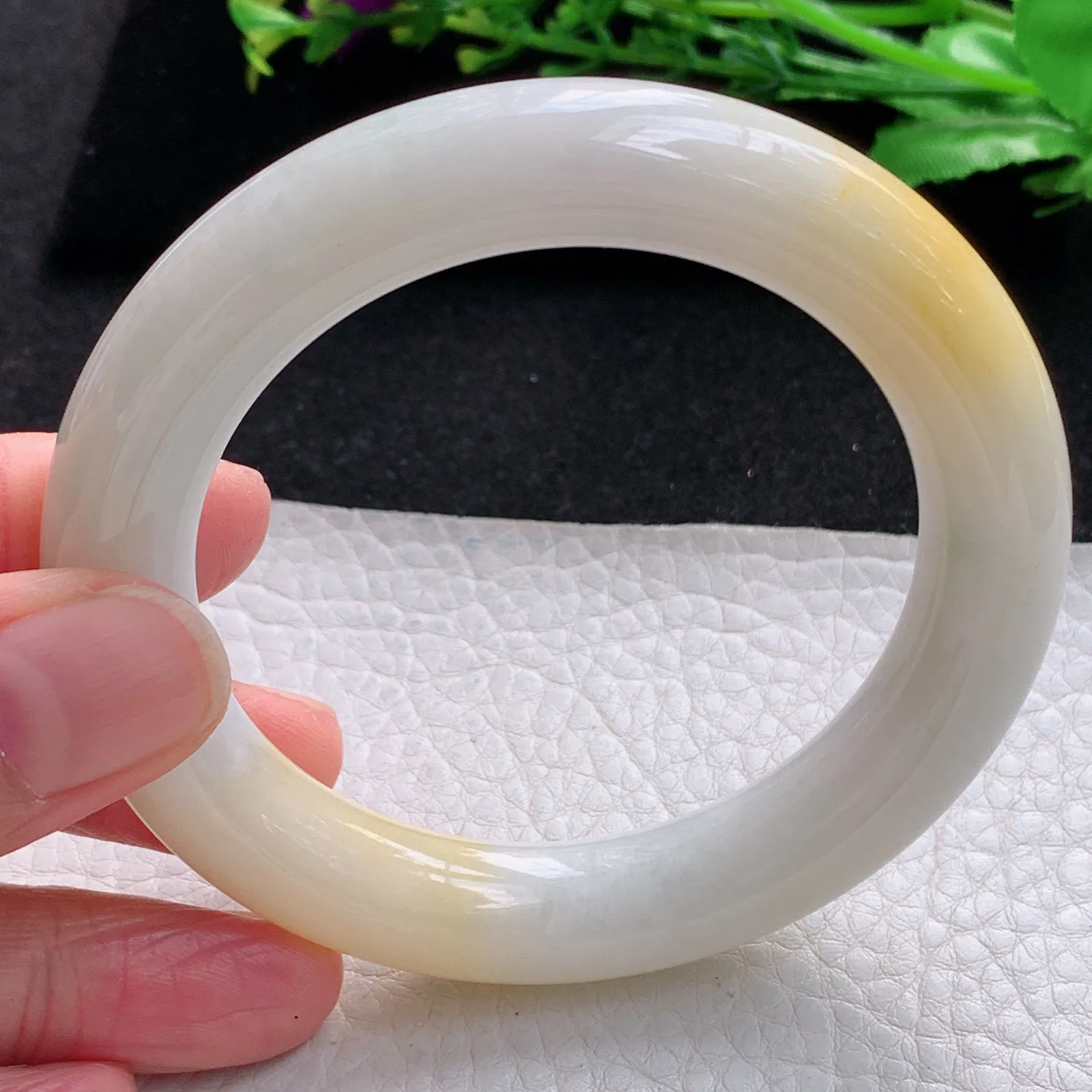 h自然光55*11.5*11.2胖圆镯 缅甸翡翠a货玉手镯双彩圆条珠宝玉手环