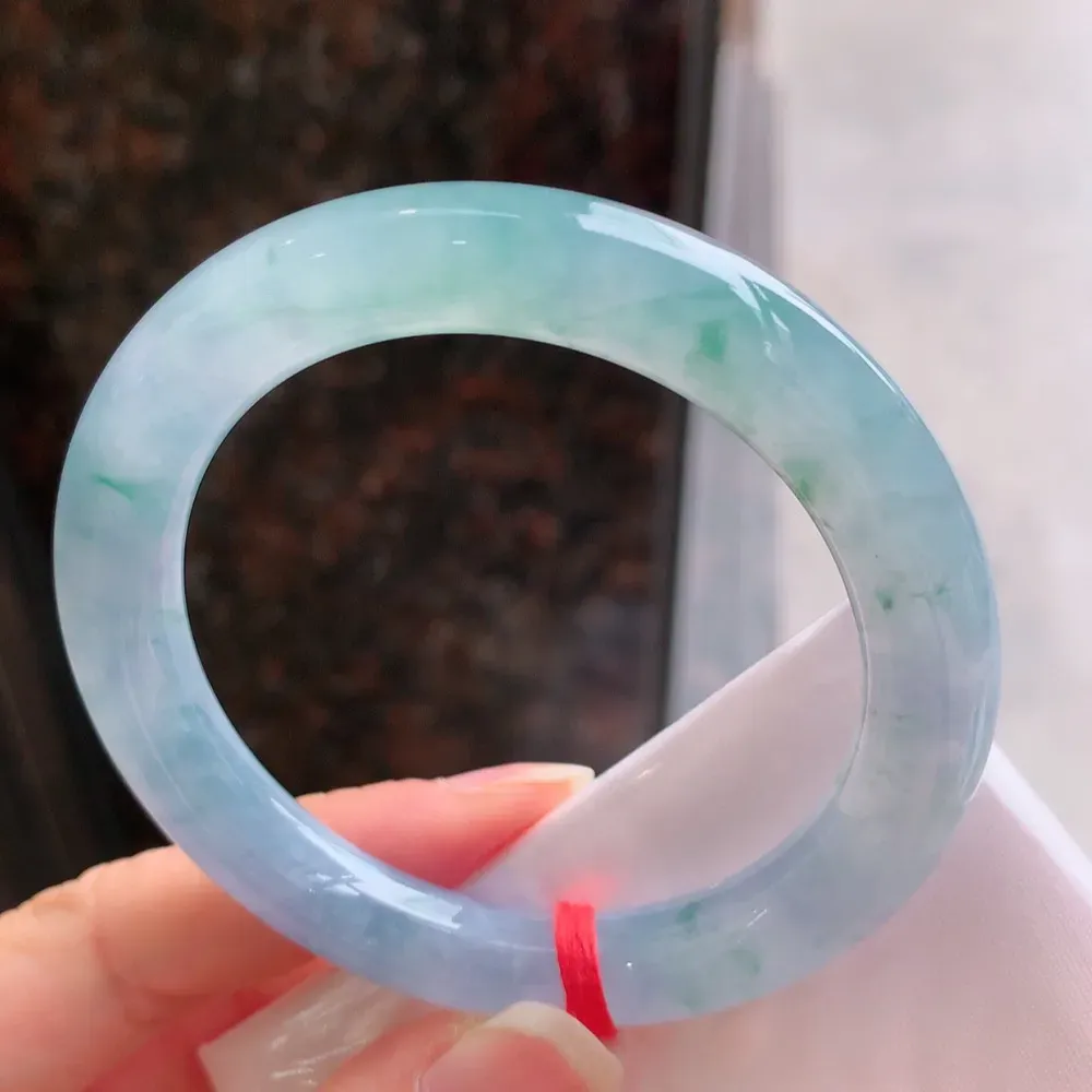 圆条高冰春彩 无瑕 尺寸:52.8/9.5 种色俱佳