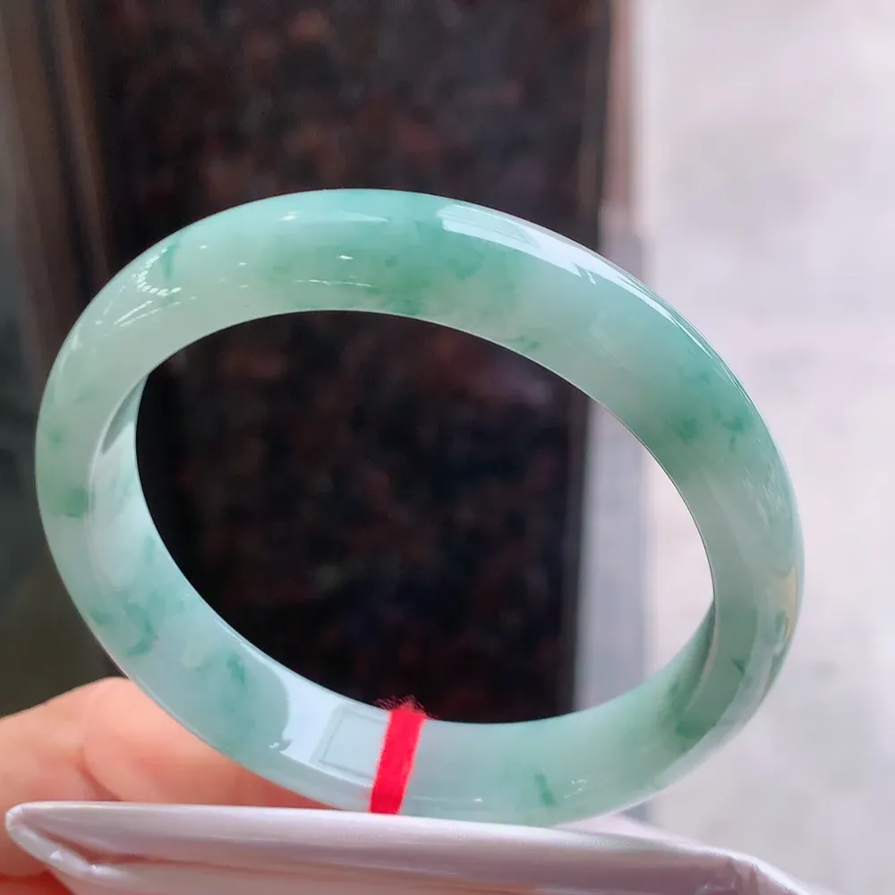 正圈冰蓝花 无瑕 尺寸:56.5/12.4/7.4 花美