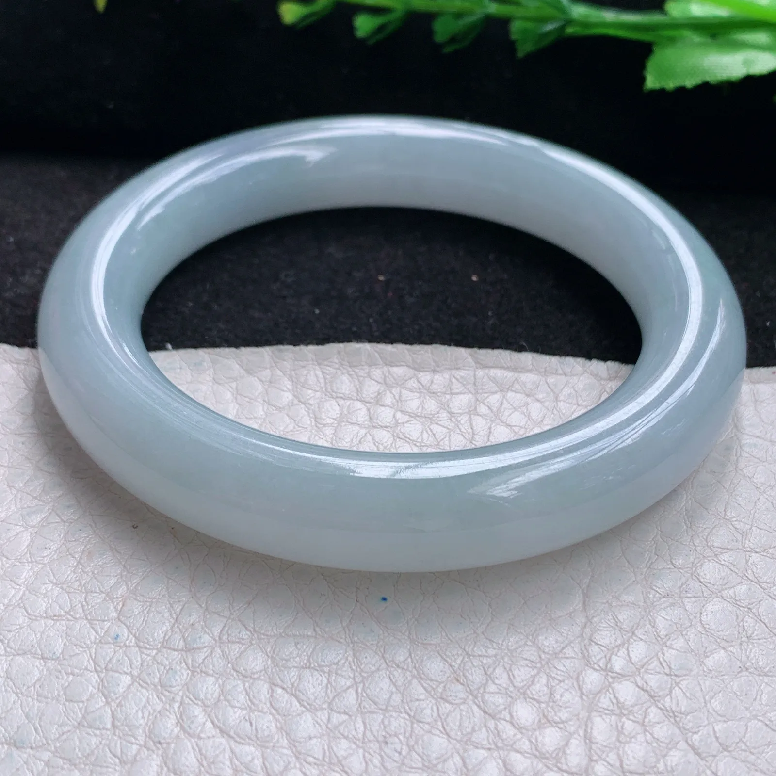 xc自然光53.5*10.8*10.6美人镯 缅甸翡翠a货玉手镯白月光圆条珠宝玉手环