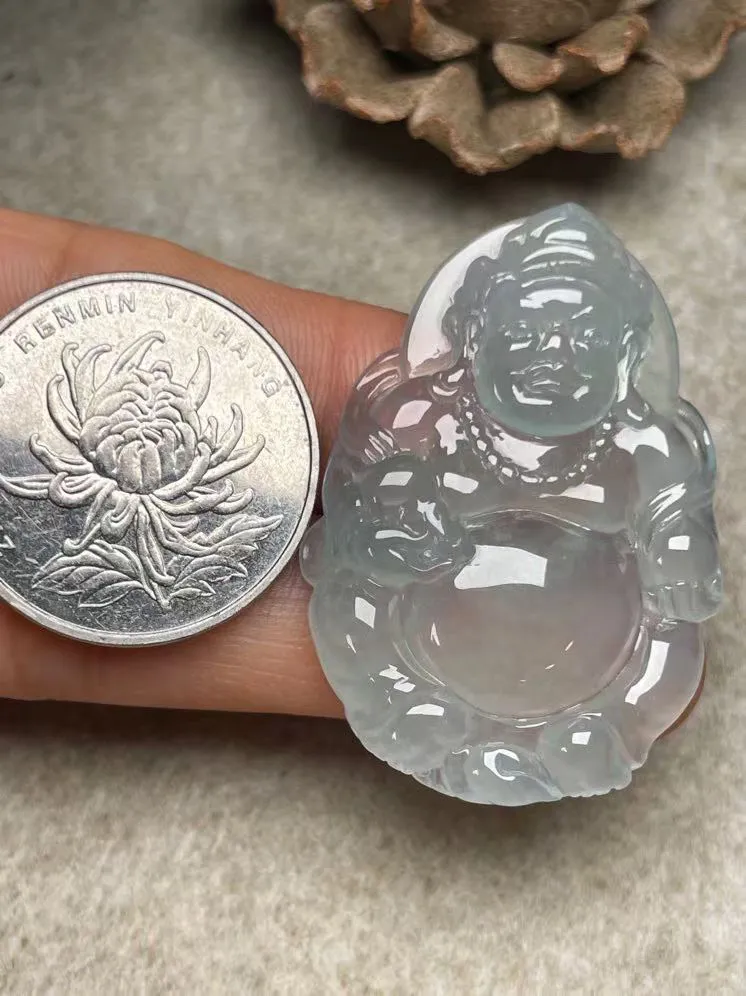 冰种【黄财神】吊坠，种水好，玉质细腻 ，卖相好.