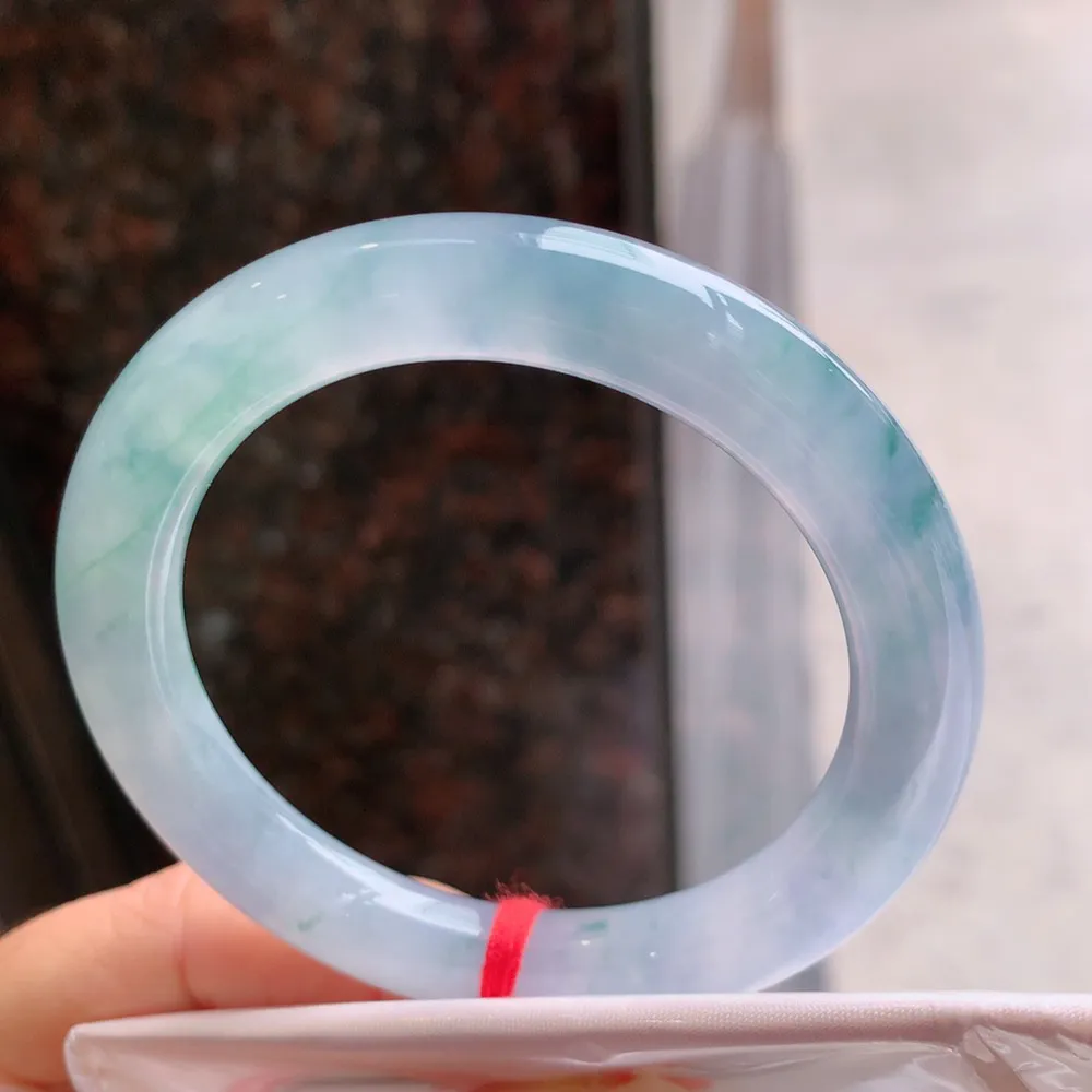 圆条高冰春彩 无瑕 尺寸:52.8/9.5 种色俱佳