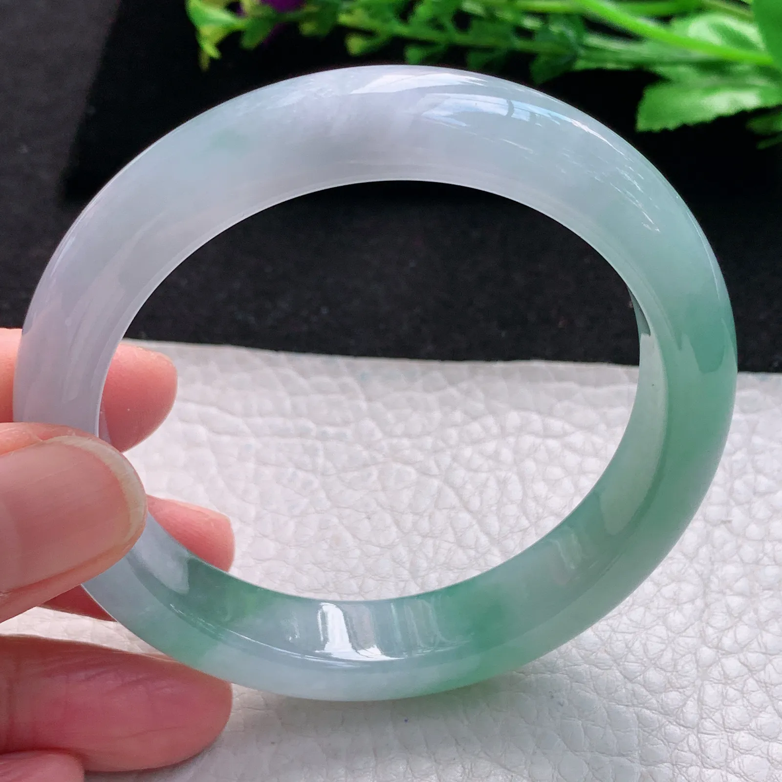 js自然光57*12.3*8.5平安镯 缅甸翡翠a货玉手镯飘胶飘花宽边珠宝玉手环