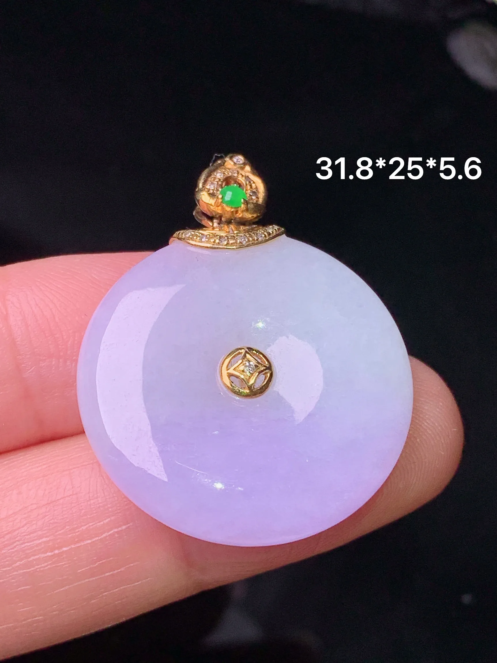 18k金钻镶嵌紫罗兰平安扣吊坠 玉质细腻 色泽清新艳丽 整体尺寸31.8*25*5.6